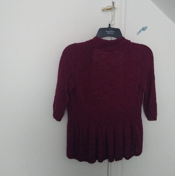 🆕 NEW SALE ⭐️3/$12⭐️Twik exclusive Simons top - Picture 3 of 6